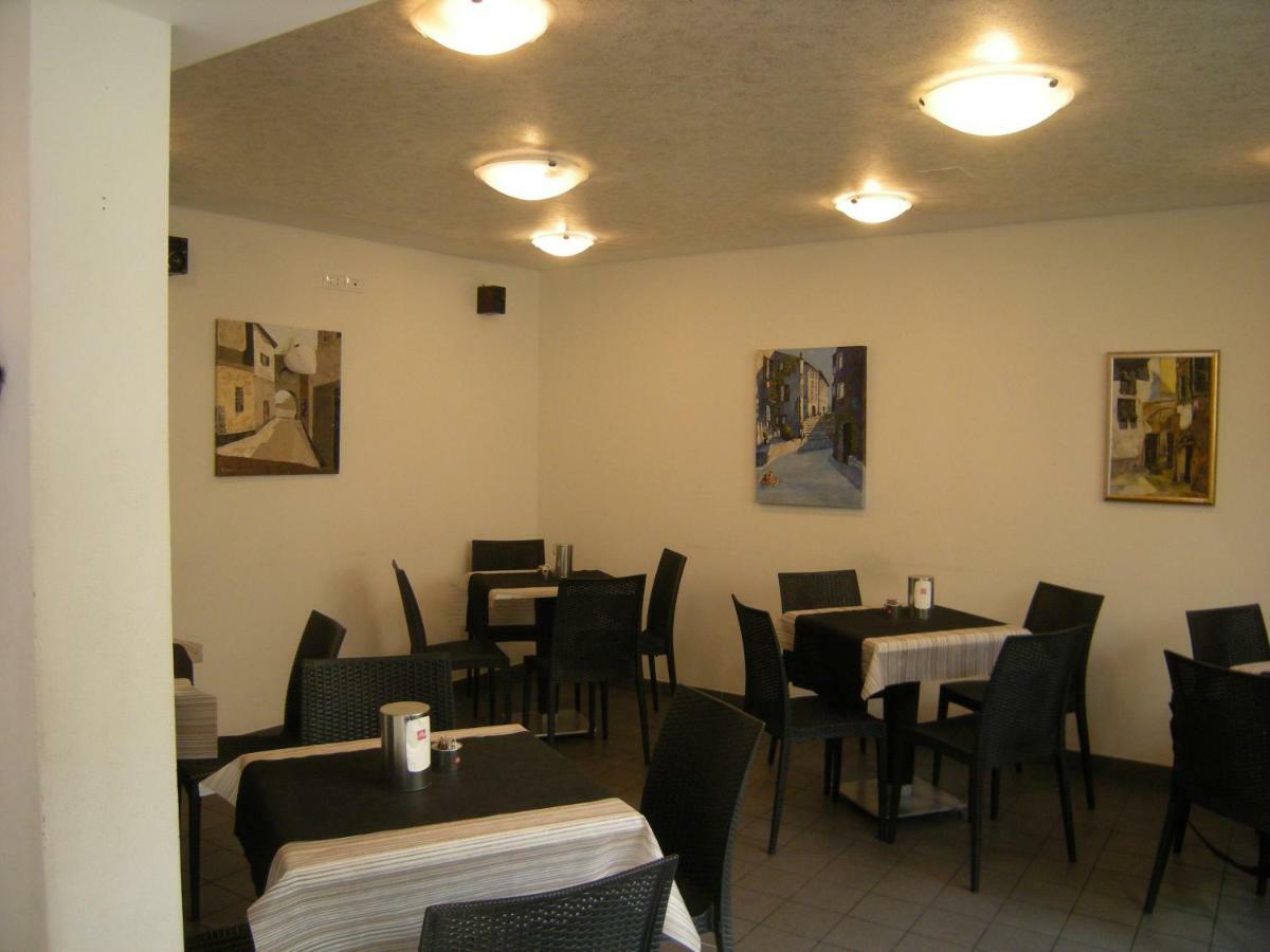 Al 106 Hotel Trieste Ngoại thất bức ảnh